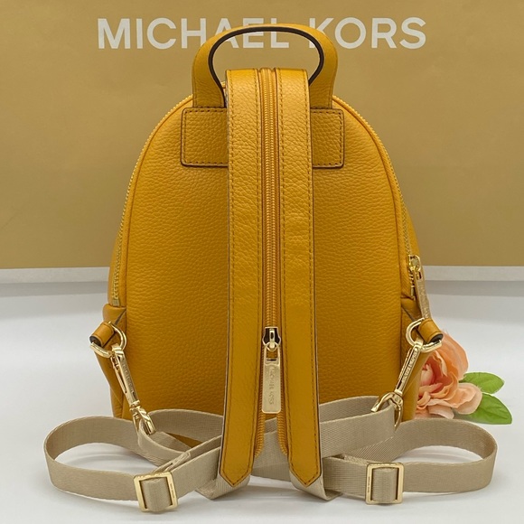 MICHAEL KORS ERIN SM CONVERTIBLE BACKPACK MARIGOlD - Picture 3 of 16